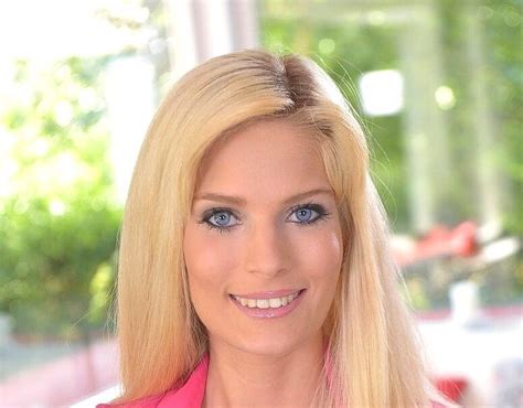 Candy Licious Biography, Age, Height, Husband, Net Worth, Family.